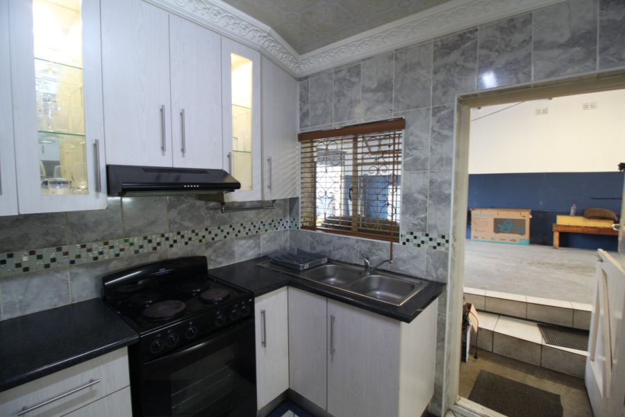 2 Bedroom Property for Sale in Bethelsdorp Eastern Cape